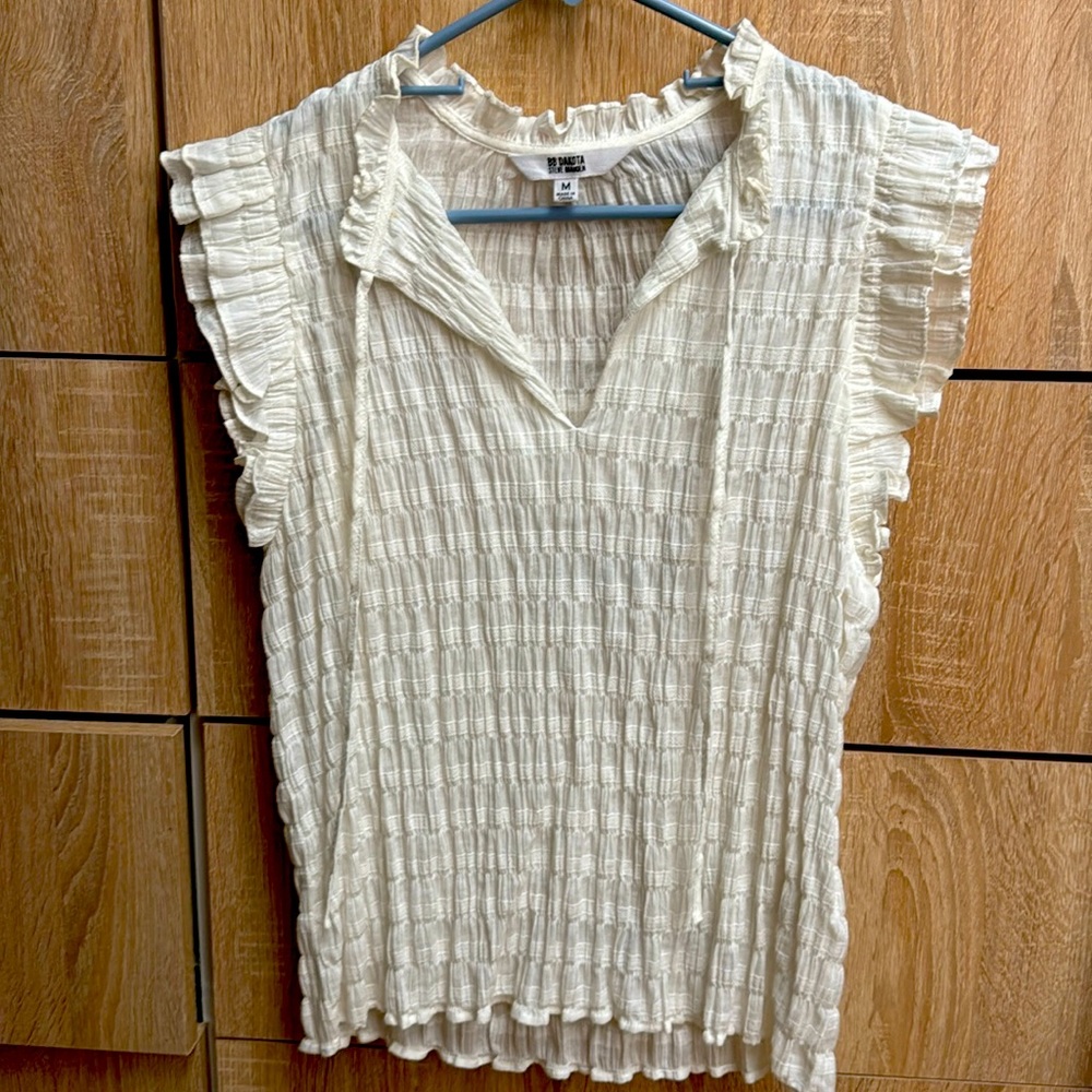 White cotton top